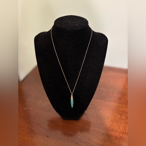 Jewelry - Elegant Gold and Turquoise Pendant Necklace